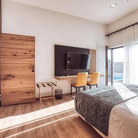 Apartamento Lacov Dom *