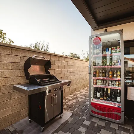 Διαμέρισμα Lacov Dom *