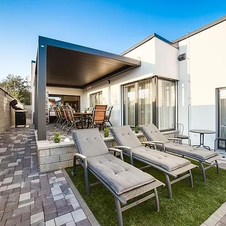 Lacov Dom Appartement *