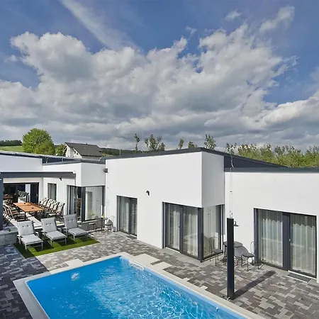 Lacov Dom Apartmán Klcov