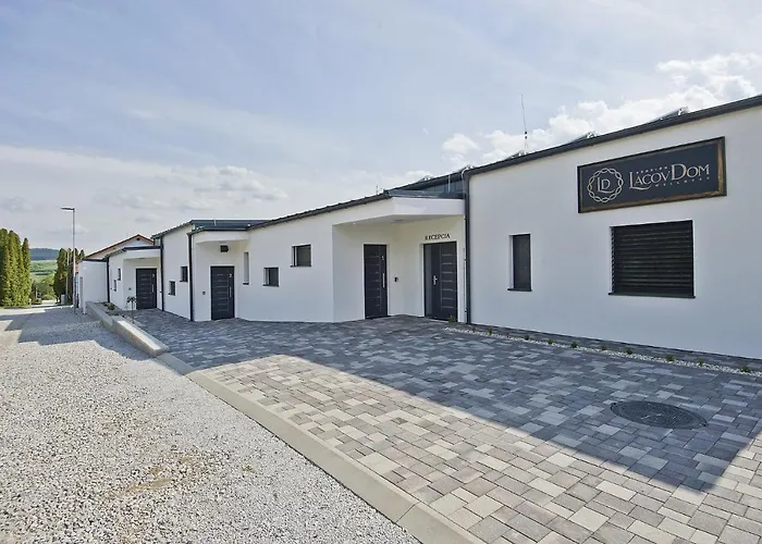 Lacov Dom Apartment *