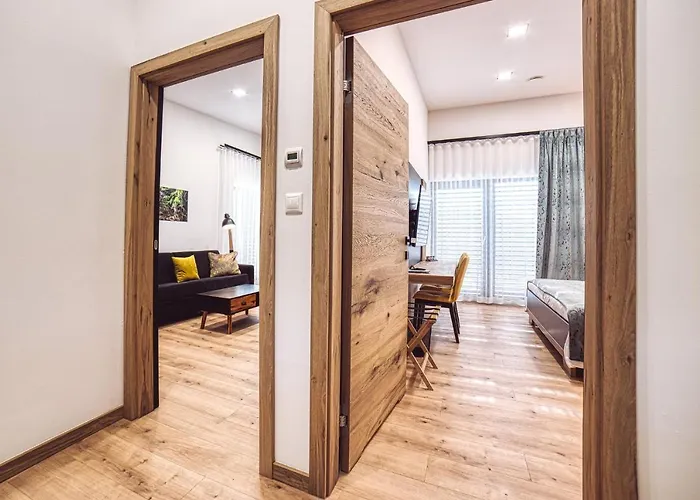 Lacov Dom Daire Klcov