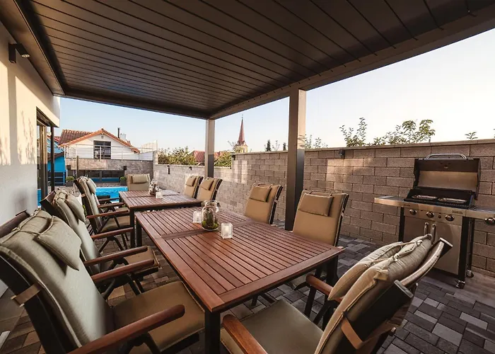 Lacov Dom Daire Klcov