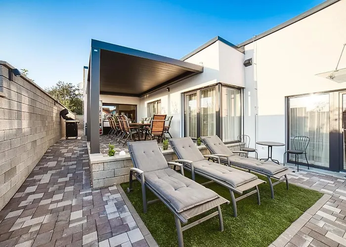 Lacov Dom Apartment *